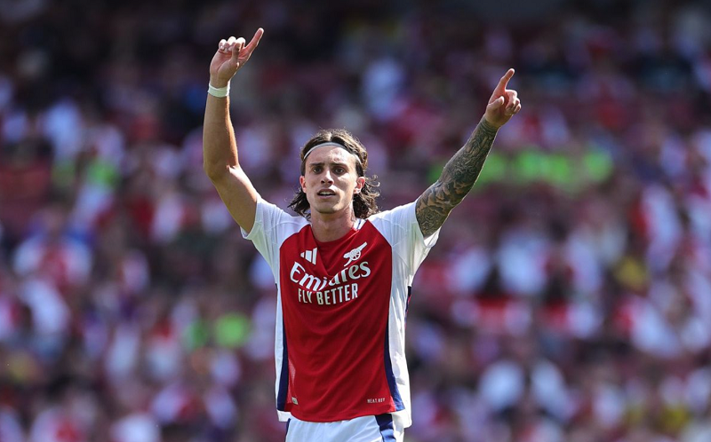 calafiori-bung-no-phong-do-tiep-them-niem-tin-cho-arsenal-va-tuyen-y